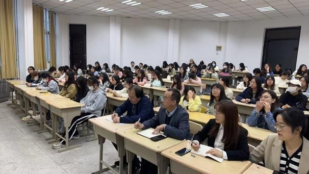 威廉希尔中国官网召开2021级教育实习动员会