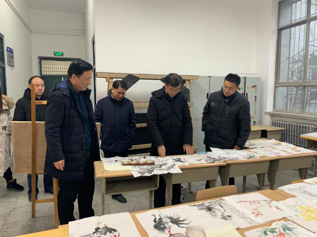 武忠远副董事长一行来威廉希尔中国官网检查指导实验室安全工作