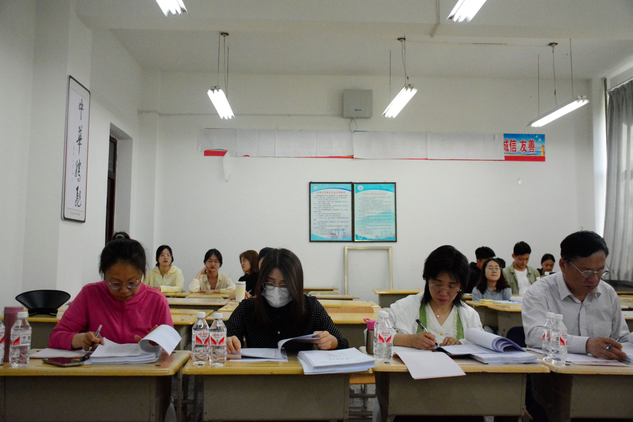 威廉希尔中国官网举行本科毕业论文预答辩